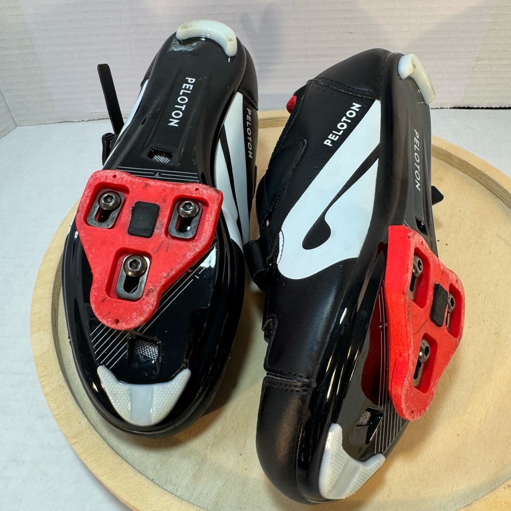 Peloton Women’s Indoor Cycling Shoes Sz 37 - Picture 7 of 8